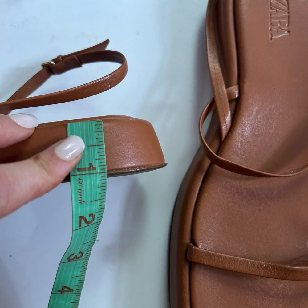 ZARA elastic square toe tan colored sandals size 39 - Picture 3 of 3